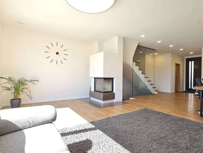 Haus zum Kaufen in Hanhofen 776.000 € 151 m²