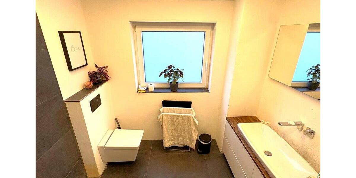 Reihenhaus Eppelheim - 5 Zimmer, 148 m&sup2;, 2.100&euro; | Angebot:25219522