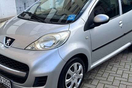 Peugeot 107 159.000 km 2.490 &euro; Ludwigshafen 67061
