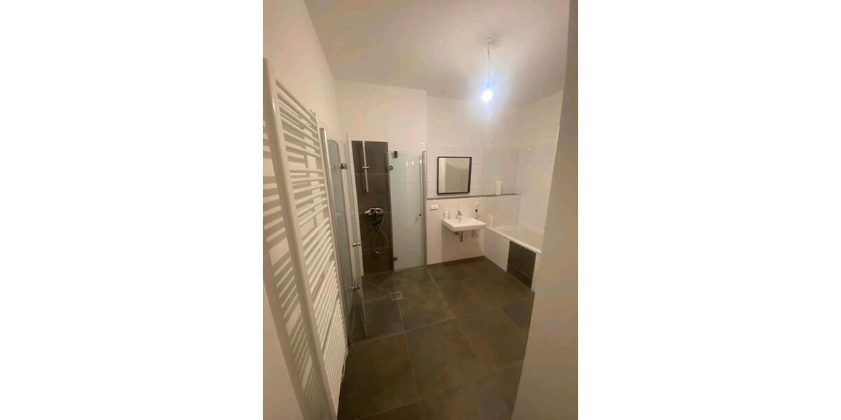 Erdgeschoßwohnung Sinsheim - 3 Zimmer, 95 m&sup2;, 1.550&euro; | Angebot:25382972