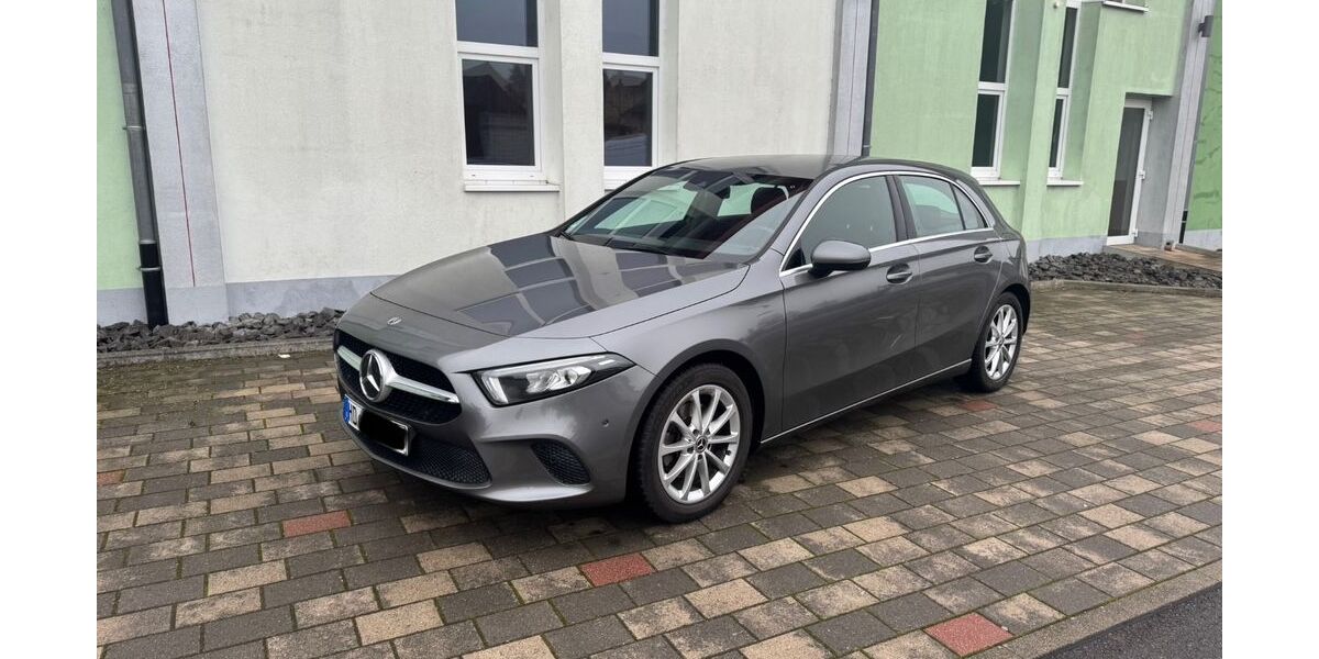 Mercedes-Benz A 200 74.000 km 19.300 &euro; Meckesheim 74909