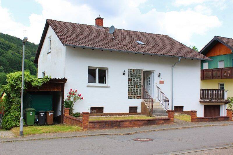 Einfamilienhaus Wald-Michelbach Ober-Schönmattenwag - 8 Zimmer, 139 m&sup2;, 239.000&euro; | Angebot:26851372