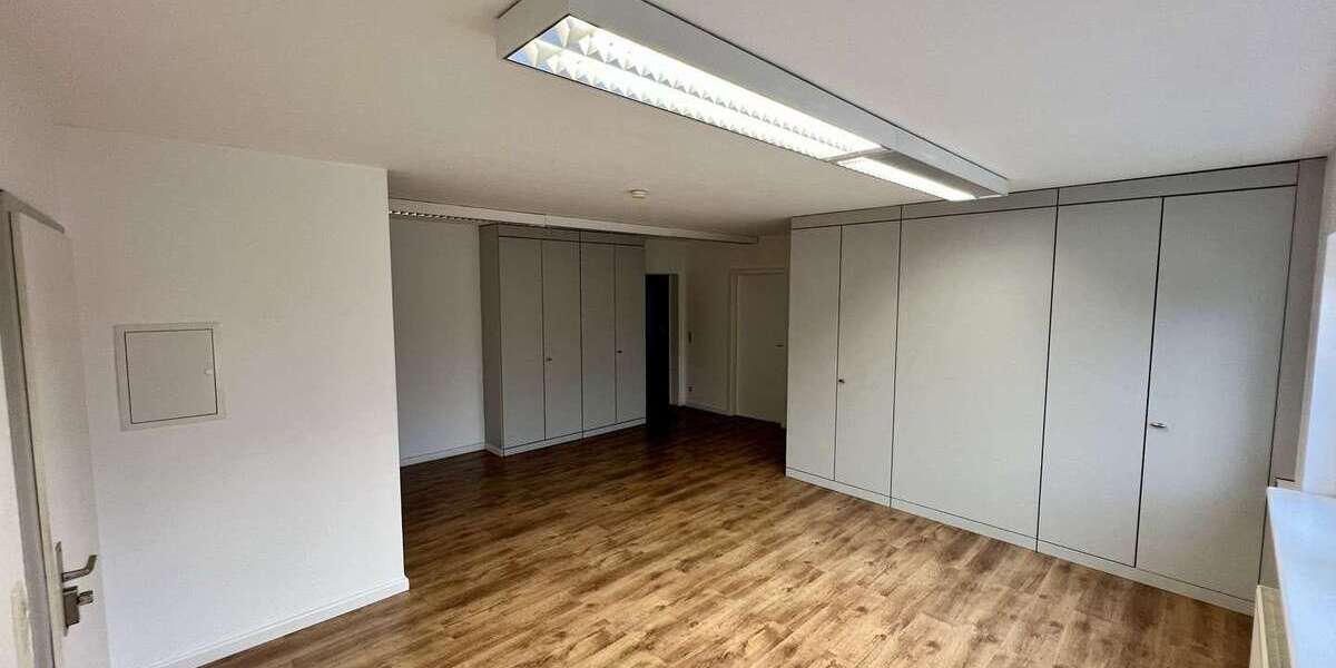 Büro in Schwetzingen 850 € 70 m² zimmer