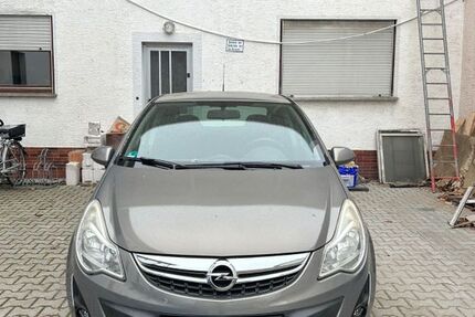 Opel Corsa 111.767 km 2.600 &euro; Ludwigshafen am Rhein 67071
