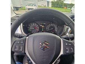 Suzuki Vitara Vollhybrid 1.5 Dualjet Allgrip AGS Comfort+ 4.500 km 29.990 &euro; Obrigheim-Asbach 74847