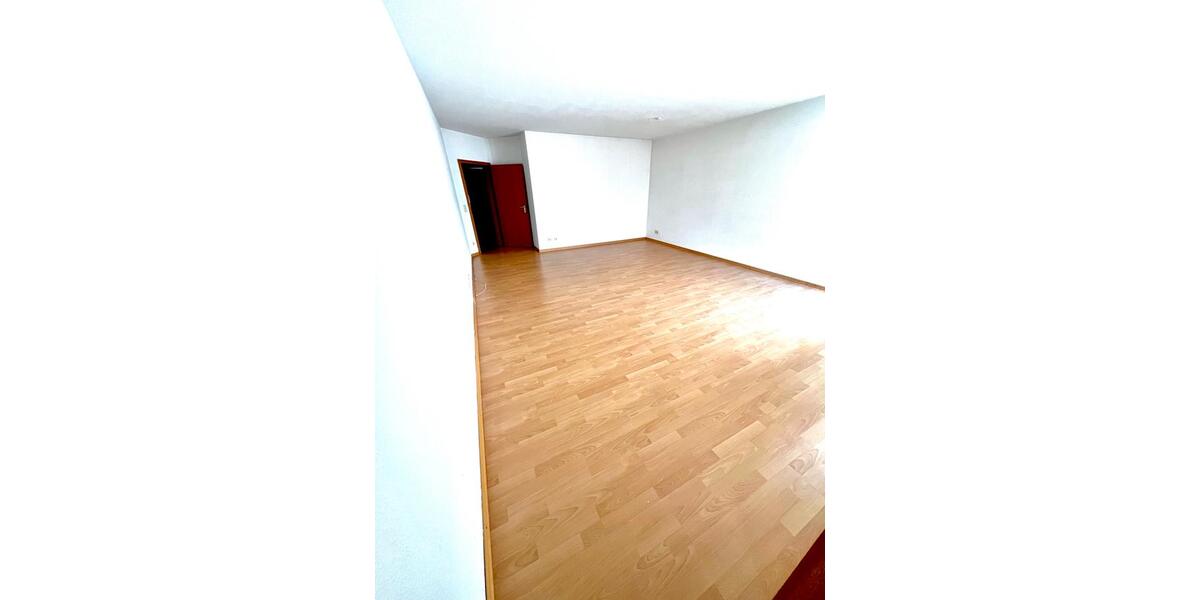 Dachgeschoßwohnung Lampertheim - 2 Zimmer, 69 m&sup2;, 195.000&euro; | Angebot:25171753
