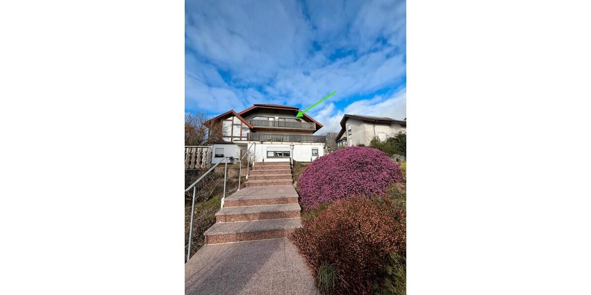Dachgeschoßwohnung Abtsteinach - 3 Zimmer, 106 m&sup2;, 850&euro; | Angebot:26395156