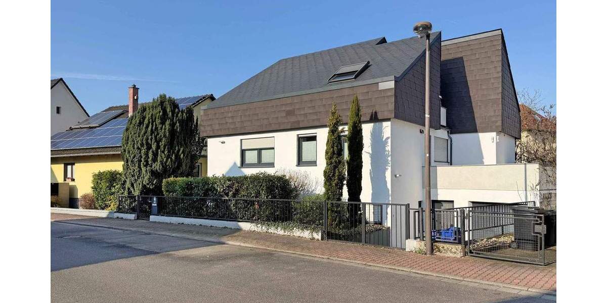 Einfamilienhaus Hockenheim - 8 Zimmer, 233 m&sup2;, 825.000&euro; | Angebot:25862686