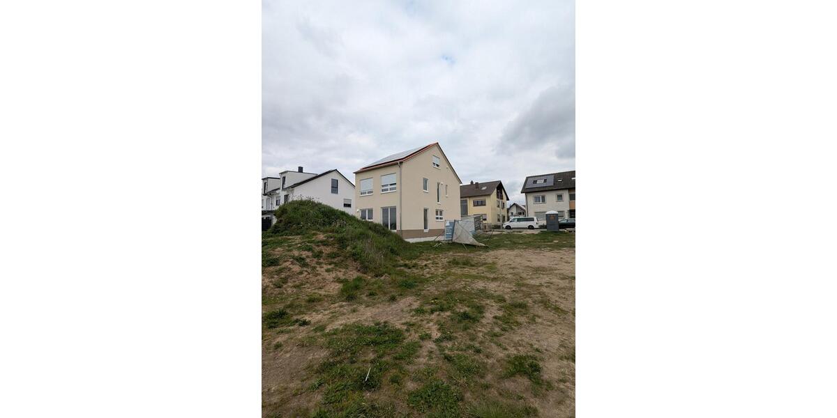 Doppelhaushälfte Neulußheim - 4 Zimmer, 110 m&sup2;, 1.840&euro; | Angebot:26103382