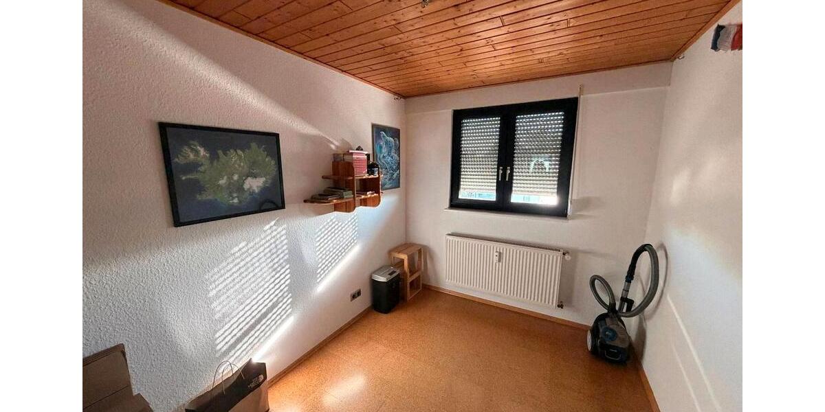 Dachgeschoßwohnung Dannstadt-Schauernheim Schauernheim - 3 Zimmer, 83 m&sup2;, 750&euro; | Angebot:26385769