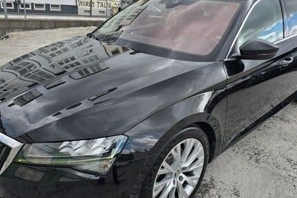 Skoda Superb 191.000 km 17.190 &euro; Mannheim 68159