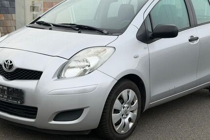 Toyota Yaris 166.000 km 3.450 &euro; Mannheim 68199