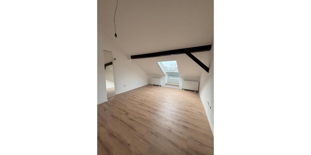 Dachgeschoßwohnung Mannheim Fahrlach - 2 Zimmer, 78 m&sup2;, 1.095&euro; | Angebot:25430697