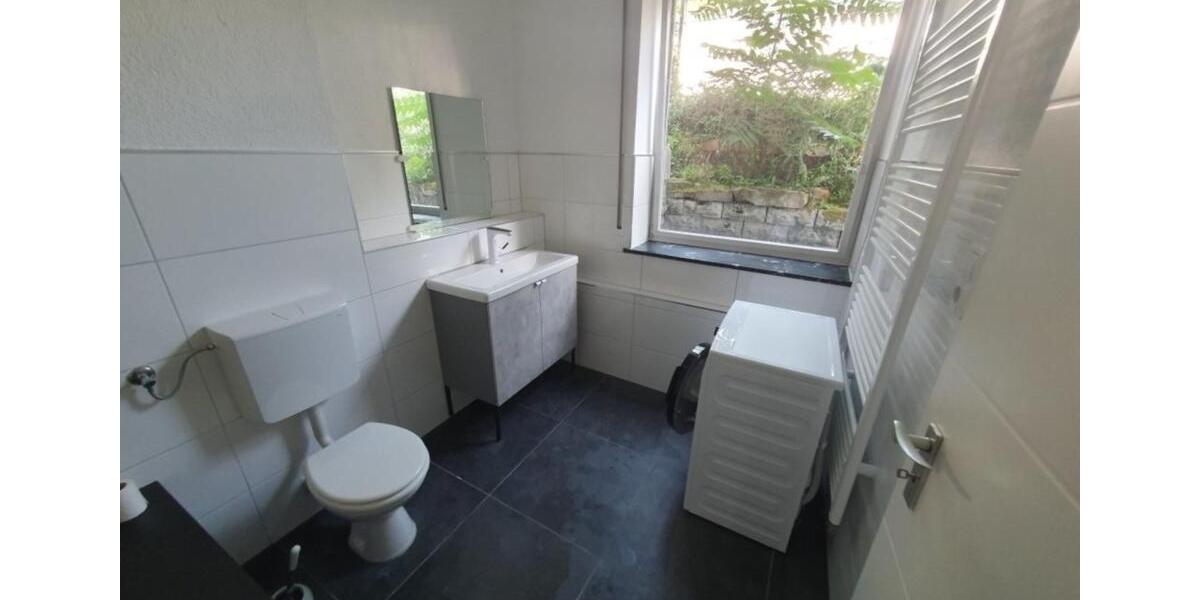 Etagenwohnung Ludwigshafen am Rhein Ludwigshafen-Oggersheim - 1 Zimmer, 85 m&sup2;, 650&euro; | Angebot:25397520