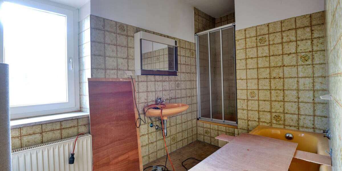 Ehemaliges Gasthaus mit 3 Einzelzimmer & 5 potentiellen Wohnungen inkl. Gaststätte und Parkplätze - Gewerbeobjekt Neckarsteinach | Angebot:26059021
