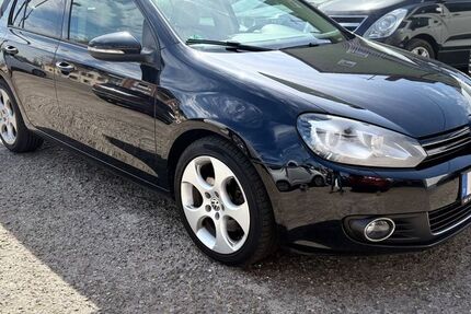 VW Golf 157.108 km 9.399 &euro; Ludwigshafen am Rhein 67071
