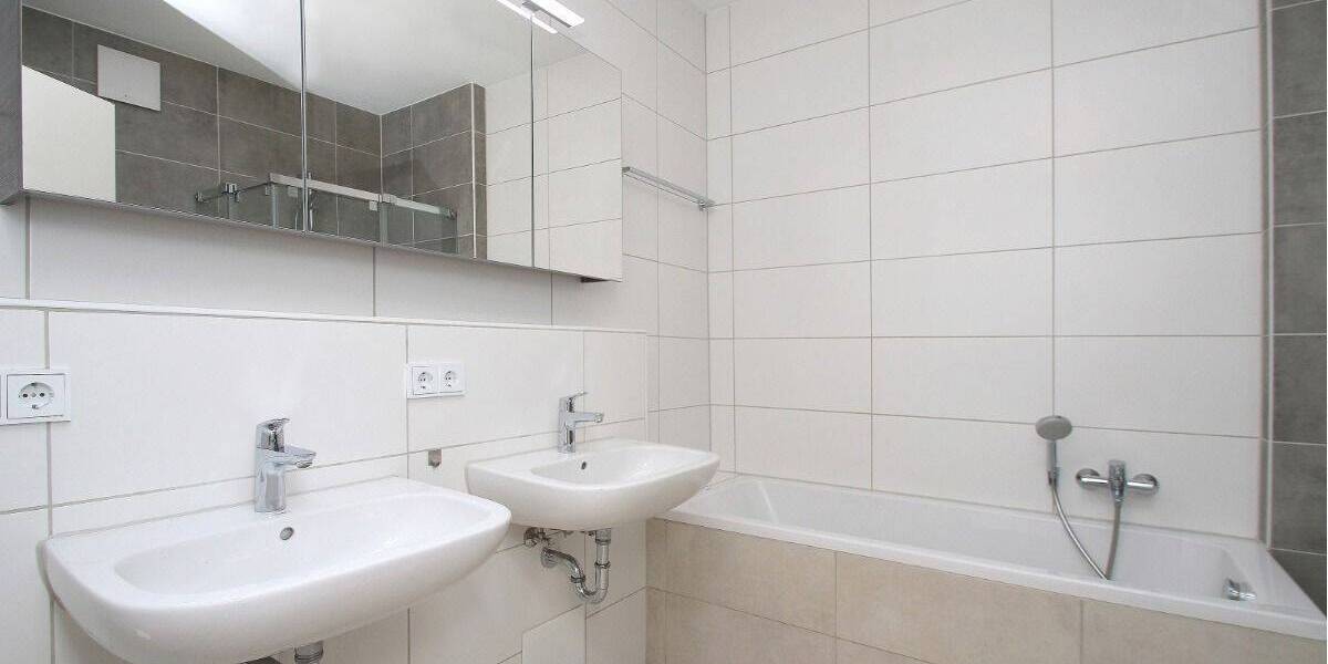 Etagenwohnung Mannheim Käfertal - 4 Zimmer, 113 m&sup2;, 1.750&euro; | Angebot:26908725