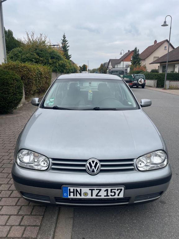 VW Golf 162.000 km 2.150 € Eppingen 75031