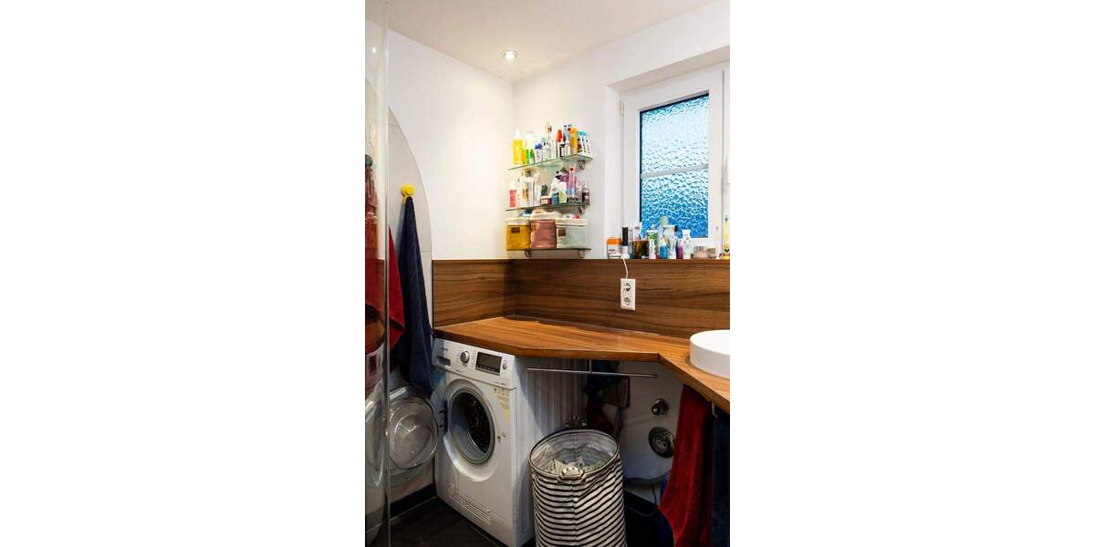 Etagenwohnung Heidelberg Neuenheim - 3 Zimmer, 95 m&sup2;, 1.880&euro; | Angebot:24278178