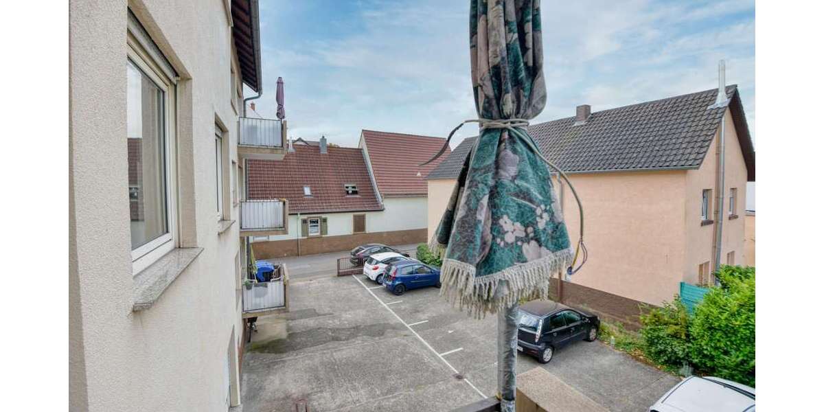Praktisch geschnittene 2-Zimmer-Wohnung mit Balkon und Stellplatz - Terrassenwohnung Mannheim Käfertal | Angebot:27023847