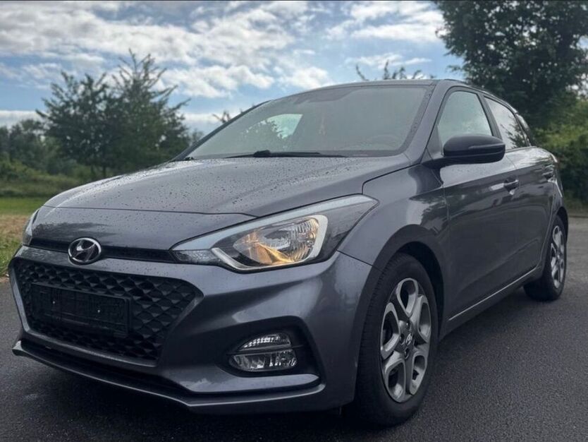 i20