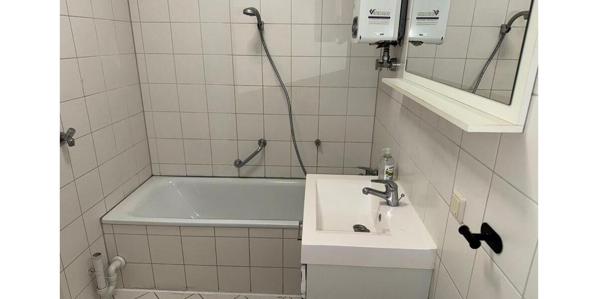 frisch renovierte 3-Zimmer-Wohnung (79,17 m2) mit Balkon 3 zimmer