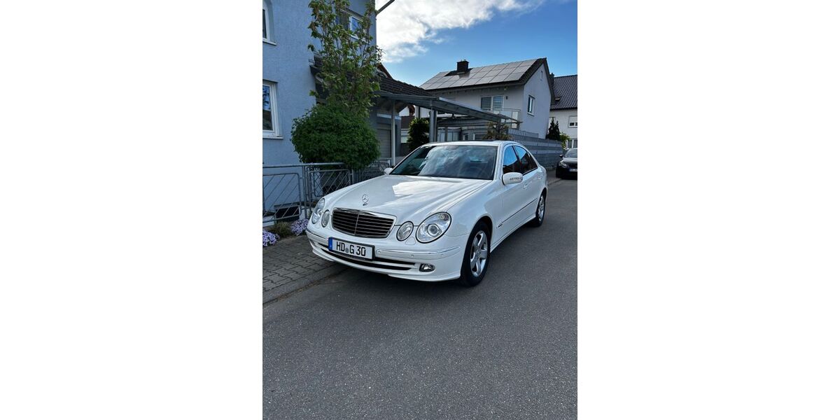 Mercedes-Benz E 350 75.000 km 10.990 &euro; Ketsch 68775