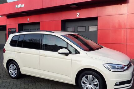 VW Touran 10.724 km 31.990 € Ludwigshafen am Rhein 67059