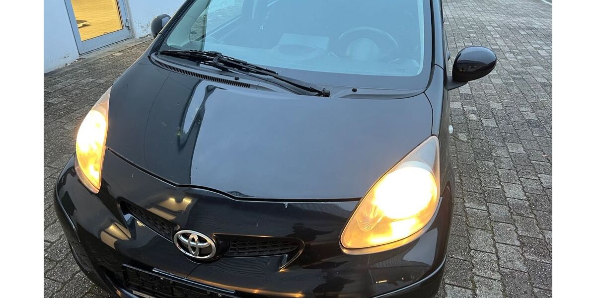 Toyota Aygo (X) 133.000 km 3.200 &euro; Bad Schönborn 76669