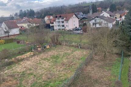 *Exklusives Baugrundstück* ca. 1.513 m² mit Bachzugang und Blick auf die Weinberge zimmer