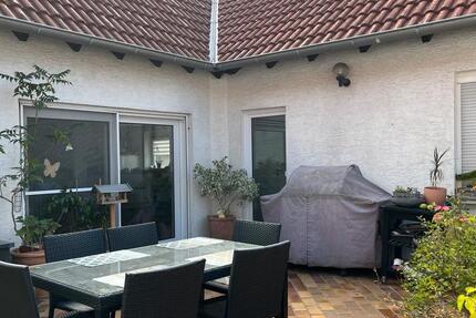 Haus Ludwigshafen am Rhein Ludwigshafen-Oggersheim - 8 Zimmer, 230 m&sup2;, 535.000&euro; | Angebot:24360377