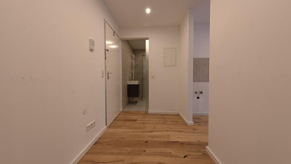 ++TOP neue 3 ZKB++Balkon++neue Einbauküche++TG Stellplatz++Parket 3 zimmer