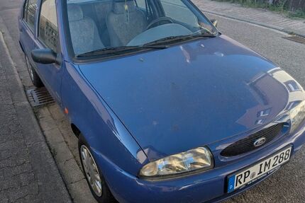 Ford Fiesta 61.000 km 2.200 &euro; Römerberg 67354