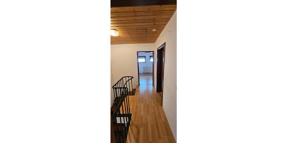Reihenhaus Leimen - 5 Zimmer, 140 m&sup2;, 550.000&euro; | Angebot:26642816