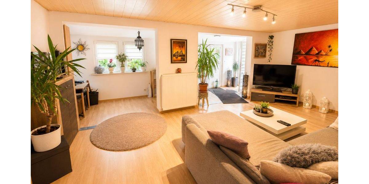 Einfamilienhaus Sinsheim / Waldangelloch Waldangelloch - 9 Zimmer, 249 m&sup2;, 299.000&euro; | Angebot:26862718