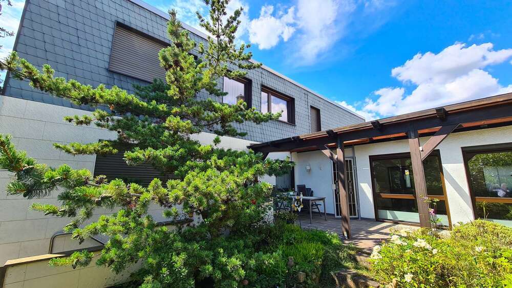 Haus zum Mieten in Viernheim 2.200 € 198 m² 5 zimmer