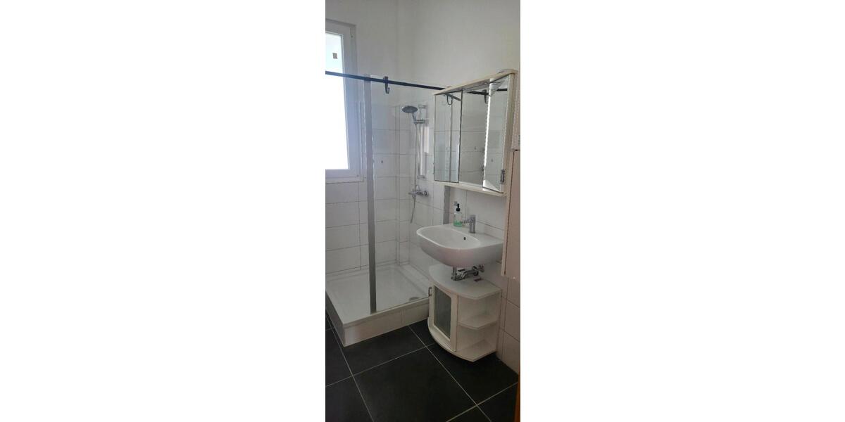 Etagenwohnung Ludwigshafen am Rhein Mundenheim - 3 Zimmer, 85 m&sup2;, 1.300&euro; | Angebot:26336266