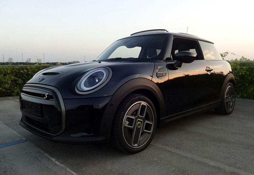 Cooper SE