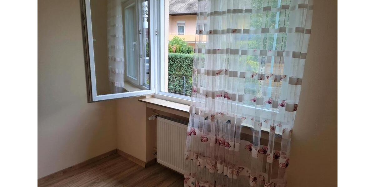 4ZKB Erdgeschoss Wohnung mit Garten Kein Erbpacht 4 zimmer