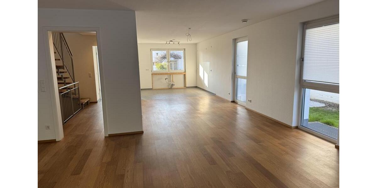 Doppelhaushälfte Hirschberg an der Bergstraße - 5.5 Zimmer, 189 m&sup2;, 2.750&euro; | Angebot:25908450