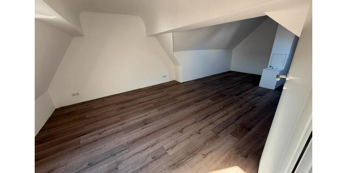 Modernisiertes Haus zur Vermietung in Ludwigshafen Oggersheim 3 zimmer