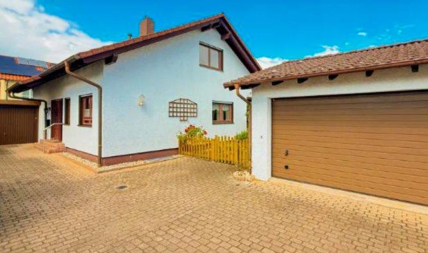 Einfamilienhaus Hockenheim - 7 Zimmer, 159 m&sup2;, 699.000&euro; | Angebot:27140841
