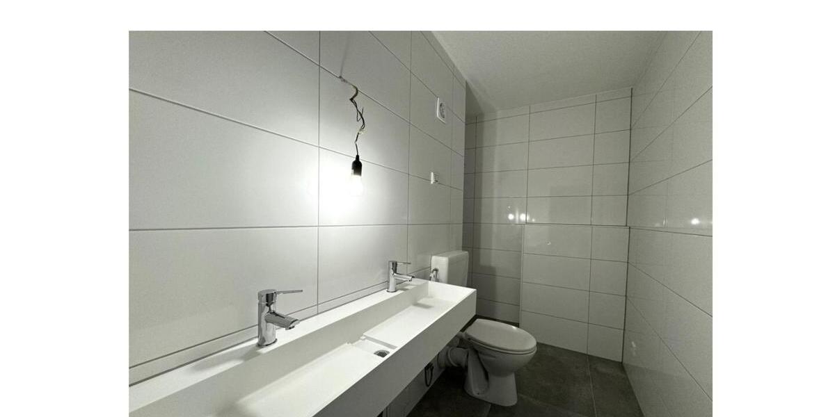 Dachgeschoßwohnung Frankenthal (Pfalz) - 4.5 Zimmer, 131 m&sup2;, 1.350&euro; | Angebot:24479279