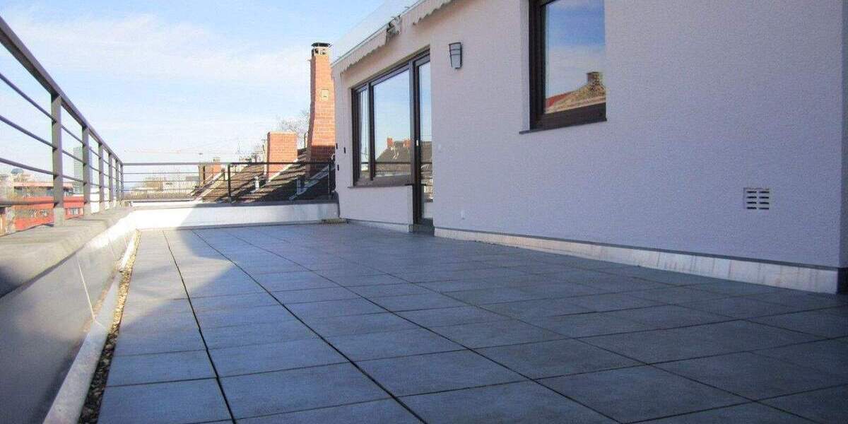 Halbergstraße: Tolle Wohnung mit XXL-Terrasse im Erbbau 3 zimmer