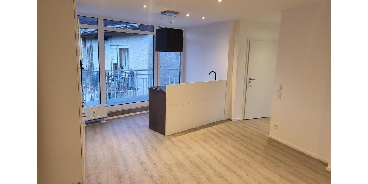 Dachgeschoßwohnung Heidelberg Neuenheim - 1.5 Zimmer, 78 m&sup2;, 875&euro; | Angebot:26348735
