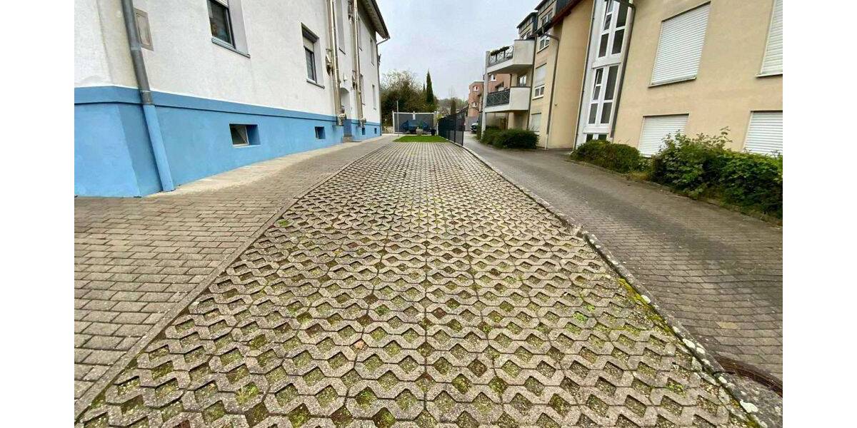 Etagenwohnung Wiesloch - 5 Zimmer, 190 m&sup2;, 1.600&euro; | Angebot:24040687