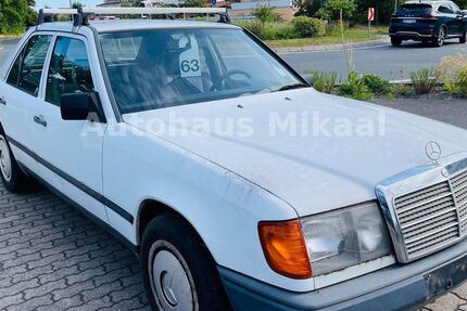 Mercedes-Benz E 230 189.000 km 2.999 &euro; Ketsch 68775