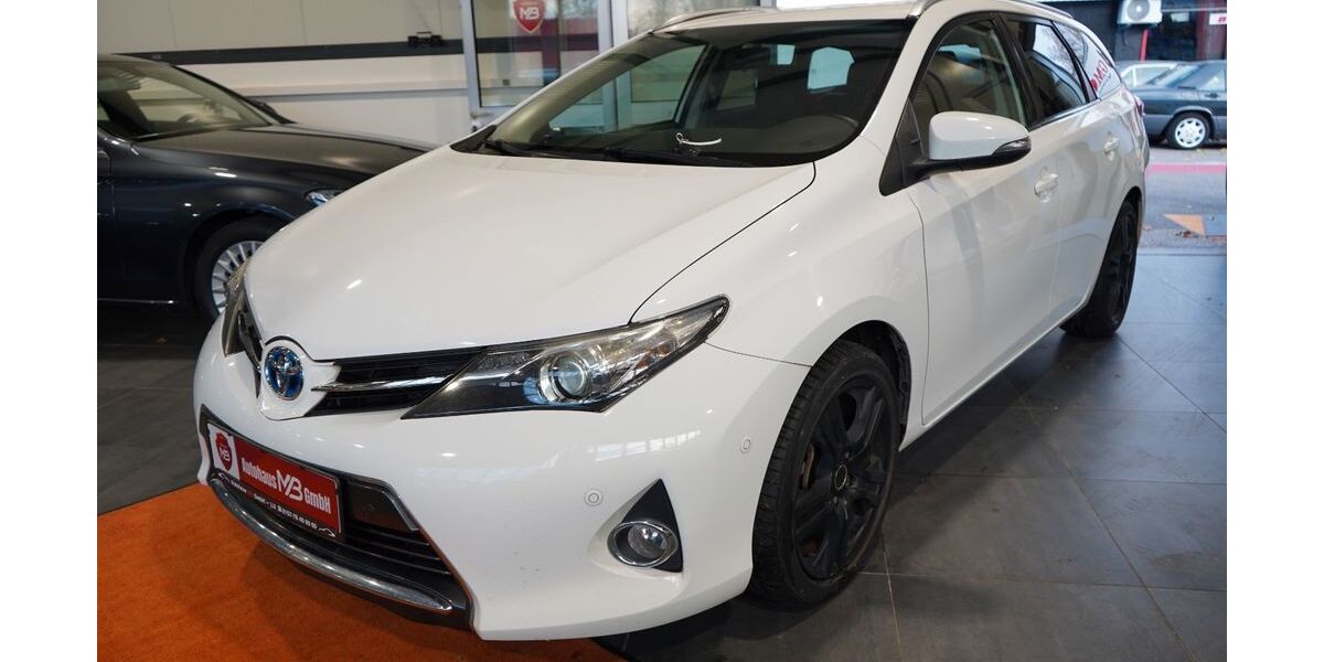 Toyota Auris 107.000 km 12.490 € Ludwigshafen am Rhein 67059