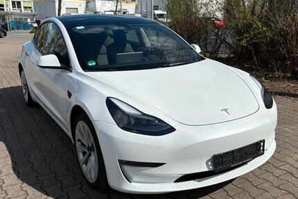 Tesla Model 3 74.500 km 26.680 &euro; MANNHEIM 68219