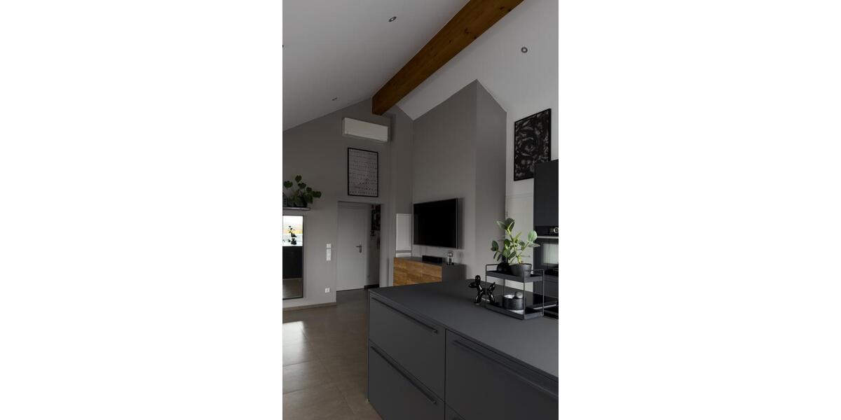 Exklusive Dachgeschosswohnung mit 54 qm Dachterasse 3 zimmer